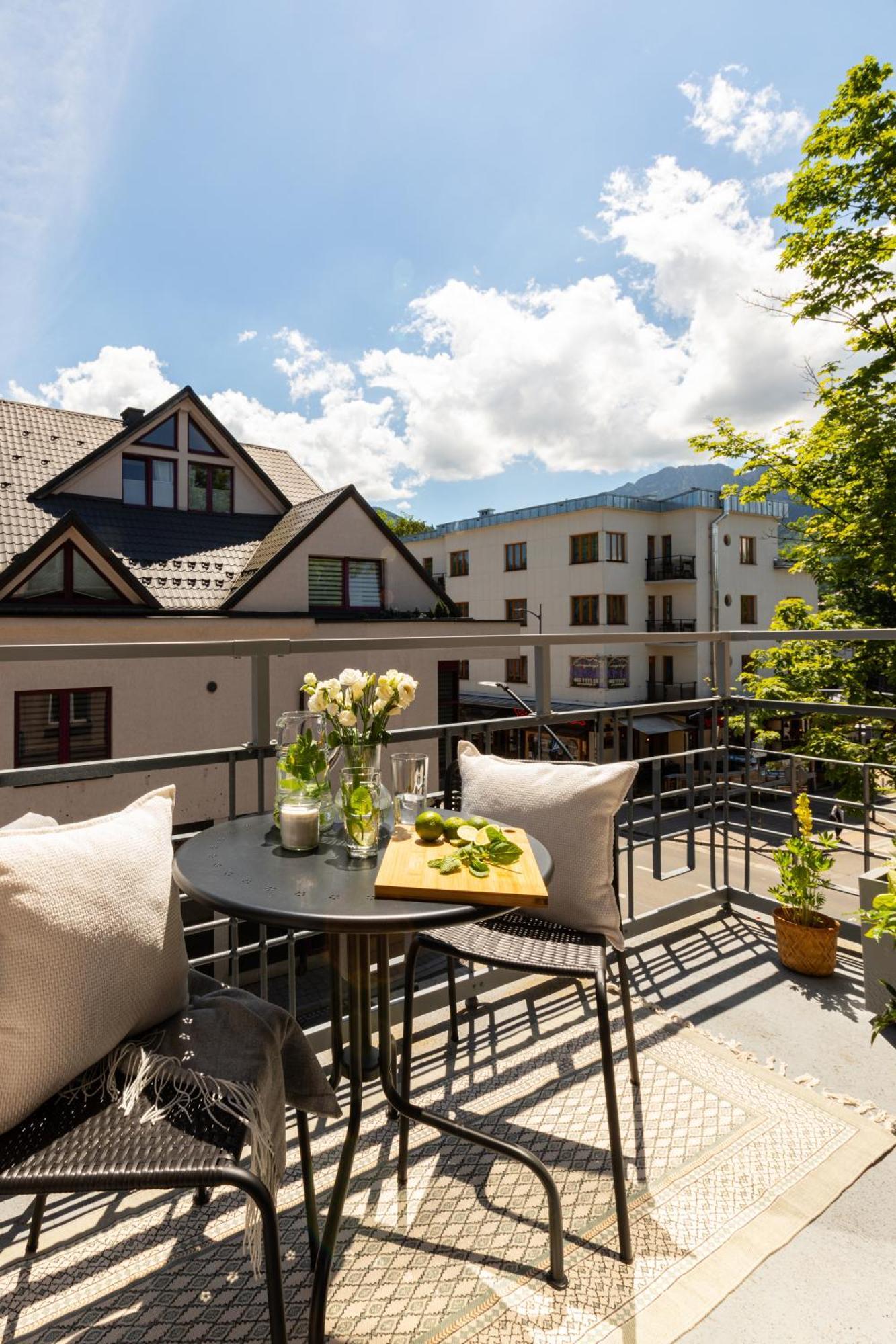 - Witkiewicza 1, * Zakopane