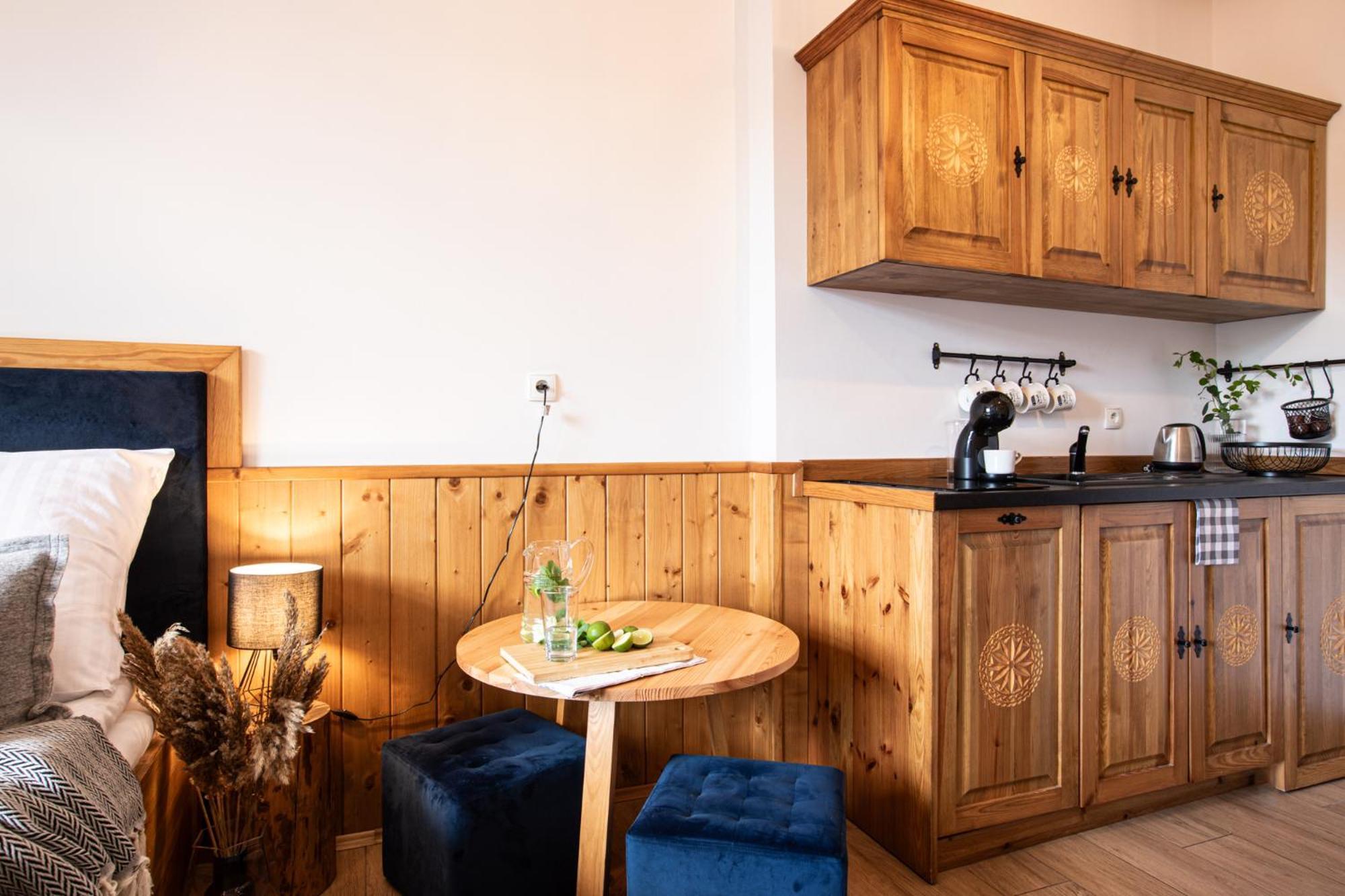 Apartment - Witkiewicza 1, *